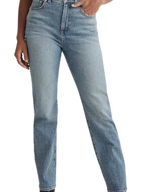 Madewell The '90s Straight Jeans in Rondell Wash